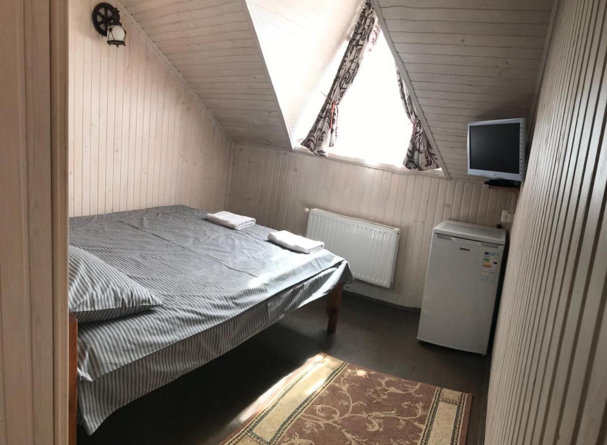 Артемів Двір Villa Slavske Ngoại thất bức ảnh